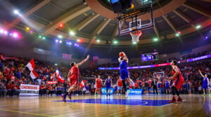revivez une soirée inoubliable marquant les débuts prometteurs de cherbourg et equeurdreville en basket. ambiance, performances et émotions au rendez-vous pour ce match historique.